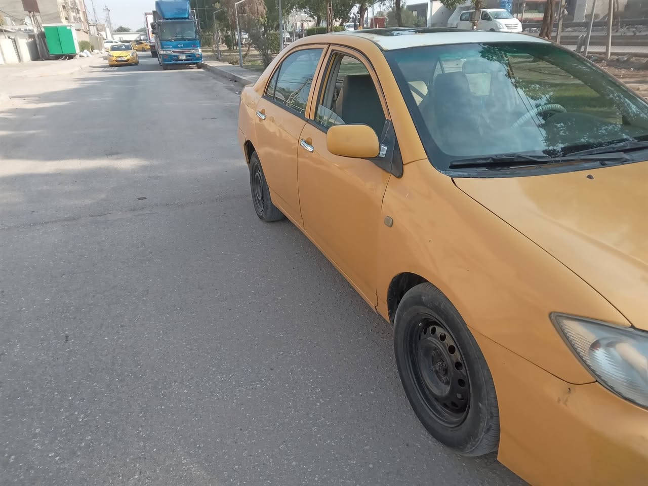 السلام عليكم  بي واي دي f3 موديل 2011 رقم بغداد انكليزي سنويه لل 28 باسمي تحويل ثاني يوم  السعر 42 وبيها مجال  مكاني بغداد  للاتصال ***********
