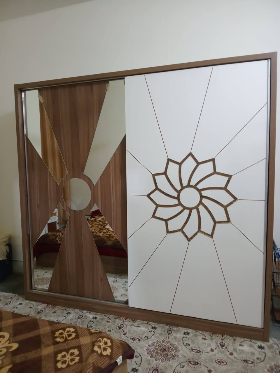 *********** مكلف بنشر للبيع مكانه رمادي تأميم سعر 350
