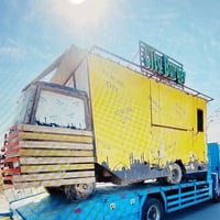 للبيع سياره كرفان كامل وجاهز للشغل رقم بغداد بس اني ابيع حديده تكدر تح...