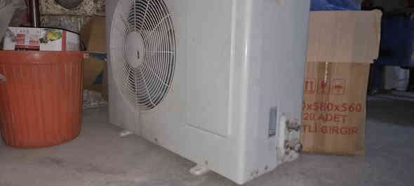 سبلێت بۆفرۊشتن زۆر ئیشی نەکردووە زۆر باکە سێ تەن لە حەلبجە *********** ,***********. حلبجة
