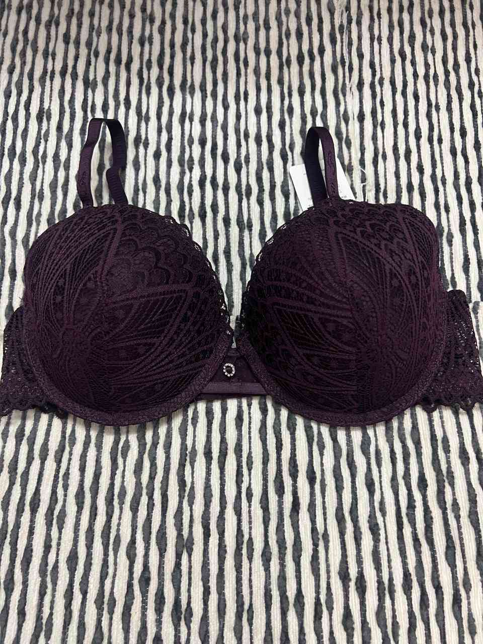 اسفنج وعظم ماركه BINNYS BRA
كب C
36/38/40/42
السعر 5


**إذا كنت صاحب هذا الإعلان وتريد حذفه لأي سبب، رجاءا أرسل رسالة إلى الدعم الفني**