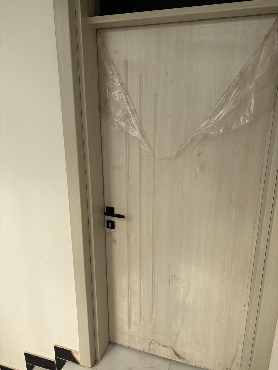 مكتب الأمير للعقار والاستثمار والمقاولات العامه

مشتملات عدد 2 للبيع موقع البنوك التربيه 

المساحه 40 م 

الواجه. 4م. النزال 10 م

يحتوي على متخل واحد صاله مع مطبخ وخدمات 

ومنو الطابق الاول 

الطابق الثاني غرفه غرفتين نوم والطابق الثالث غرفت نوم وسطح البيت زيرو غير مسكون 

للاستفسار مكتب الامير شارع الكنيسه 

***********
