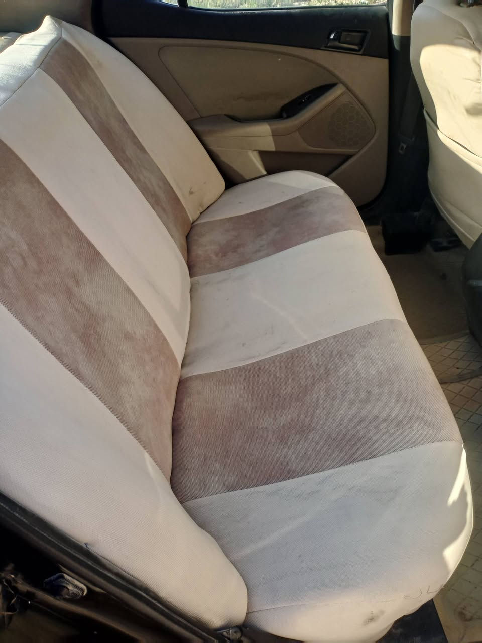 سلام عليكم اوبتيما 2013 وارد امريكي بسمي مصفره غرامات هيئه ما عليها ولا ربع رقم مثنى السياره خير من الله گير مكينه جديده بيها قطعتين تبديل بنيد وچاملغ مكان السياره النجف قضاء المناذره اريدها 85 وبيها مجال حگ الجيه ***********
