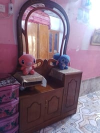 ميز امرايه للبيع 60 الف 07826131076
