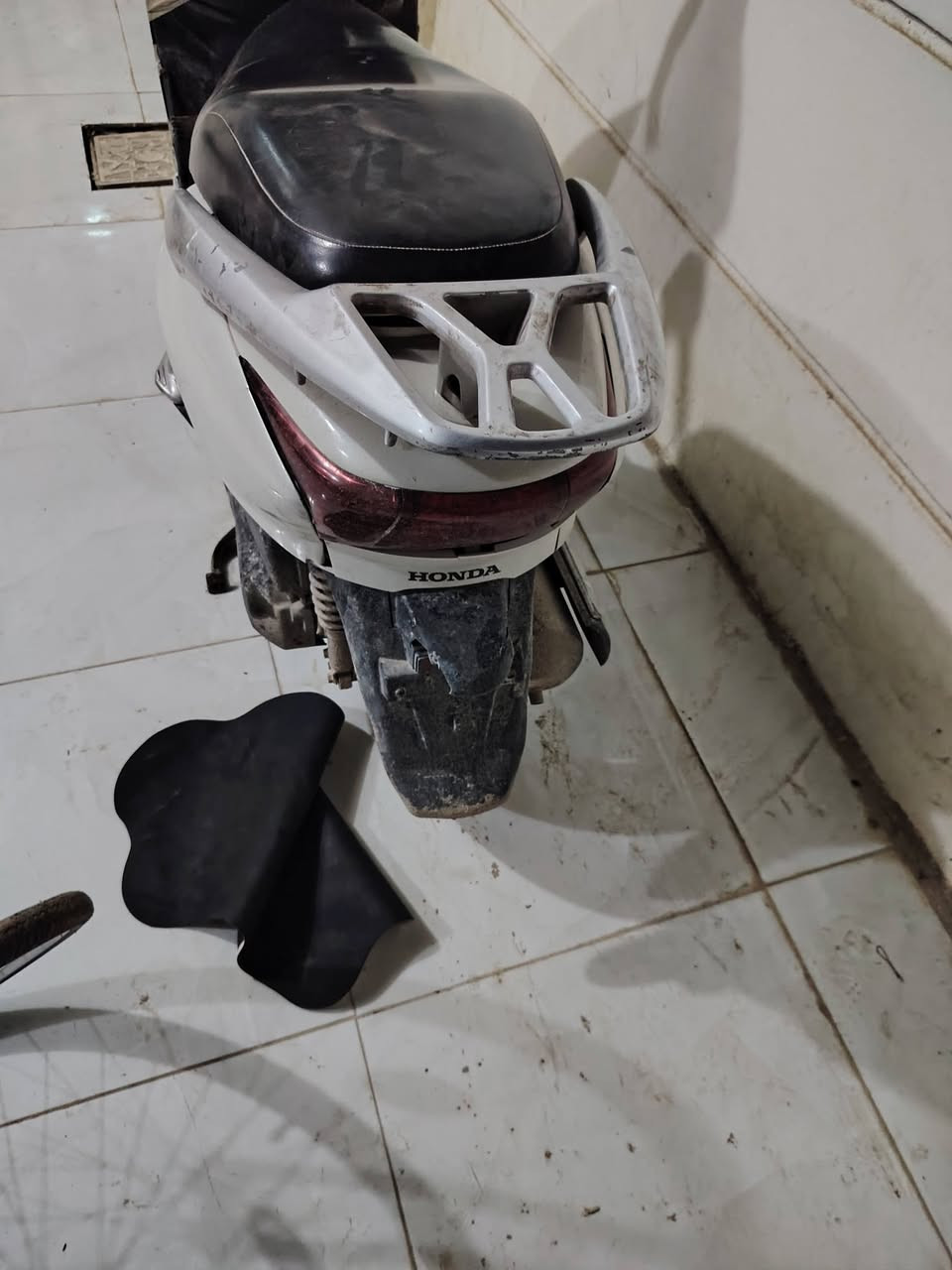 السلام وعليكم ليدي
معروض ب 700
تواصل ***********
