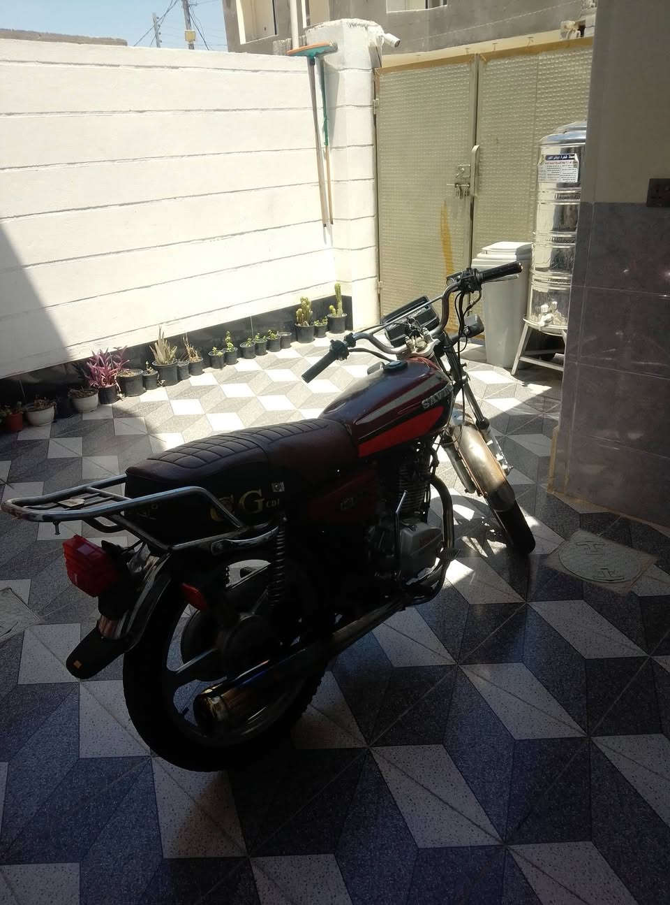 بك لايت اشاير باتري جديد السعر375 وبيه مجال شي قليل او مراوس حسب القناعه مكان ديالى خالص هبهب ***********
