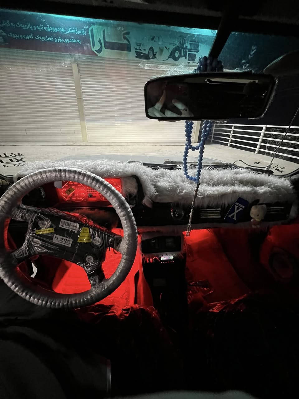 بـەڕازیلی ڕەنگی سپی
ئاڕمی پلاستیکی سلێمانی بە شەرت
گێڕو مەکینە بەشەرتی 100فیتەر سەیارەکە وەکو شەریکە ماوەتۆ تەبریتی گەرم مەزبووت گێڕ عادی زۆر زۆر لە رەسمەکان جوانترە مشتەریت تەلەفون بکە سەیارەکە بێ دەعمو لێ دراوە 
شوێن:دەربەندیخان
سعر.20گڵاو مەجال
ژ.م***********
ژ.م***********
