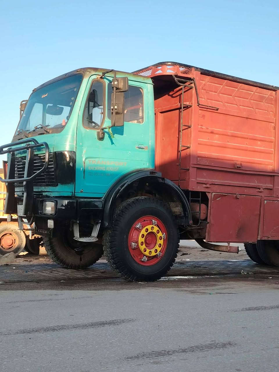 سلام عليكم للبيع البي مديل79 مكفوله كفاله عامه مكينه 25وكير 25 سياره ***********
