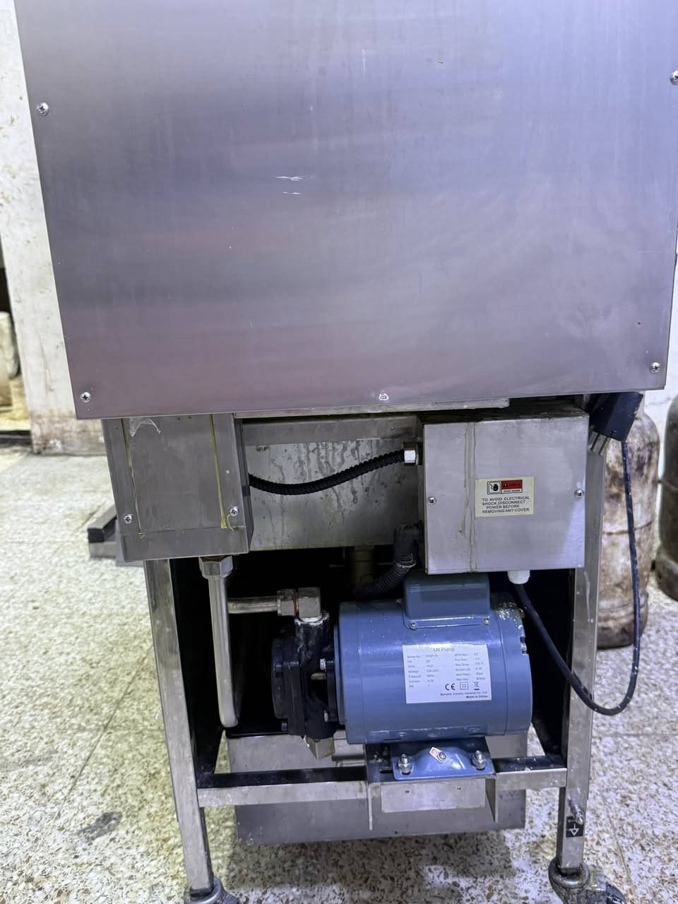 قلاية كنتاكي
ابو الفلتر استعمال كلش قليل
السعر 1.150 وبيه مجال
بغداد الامين الثانيه 
***********
