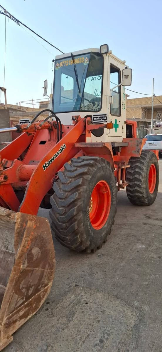 كاوسكي حجم ٥٠ محرك ازوزه ٦ بي بخار رقم وسنويه انكليزي بسمي شرط التحويل للبيع او امراوس حسب القناعه
***********
