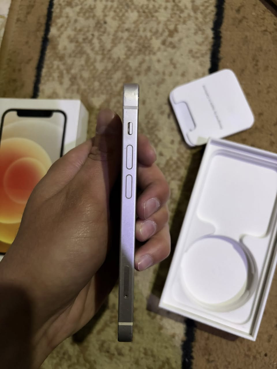 السلام عليكم ايفون ١٢ ميني للبيع 
العدسه الخارجيه للكامره مكسوره 
128 ذاكره
بطاريه 77
سعر 225 وبي مجال
مكاني بغداد حي الخضراء


**إذا كنت صاحب هذا الإعلان وتريد حذفه لأي سبب، رجاءا أرسل رسالة إلى الدعم الفني**