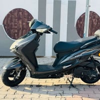 ماكس • سگنس • كهربائيات
