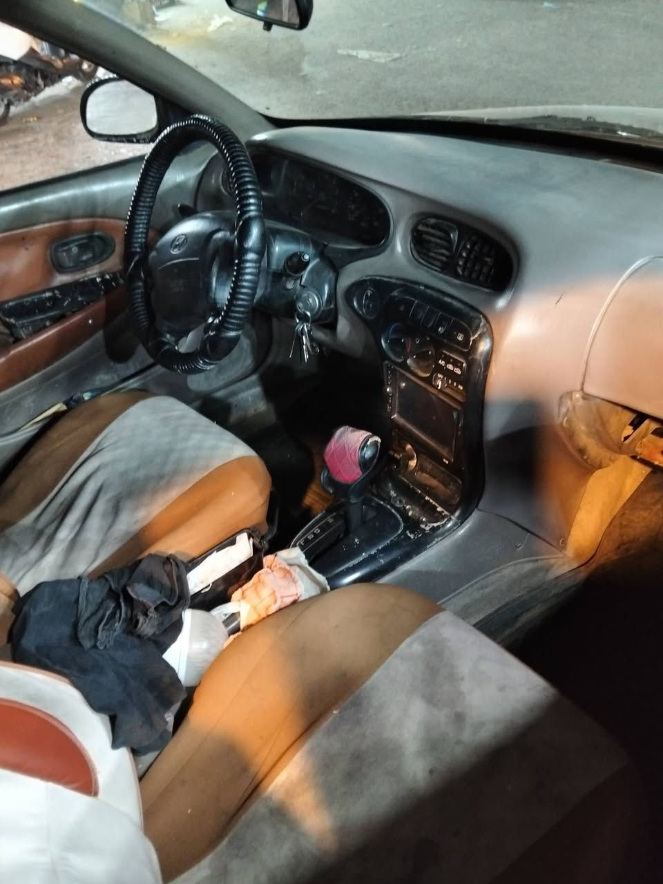 سلام عليكم هوندا الانترا موديل 2000 رقم بغداد انكليزي محرك 2000دوش تخم تاير جديد تبريد شغال كهربائيات كلها شغاله محرك بي تبخير السعر 38


**إذا كنت صاحب هذا الإعلان وتريد حذفه لأي سبب، رجاءا أرسل رسالة إلى الدعم الفني**