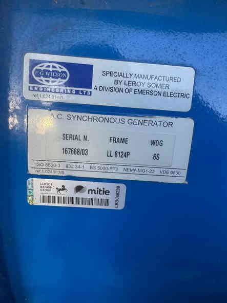 Model: F G Wilson P1500 1500kva  1200kw  Model 4012 TAG2 Engine Perkins Year: 2001 2086 A Voltage 415  Hours 102
اتصال ***********واتس
