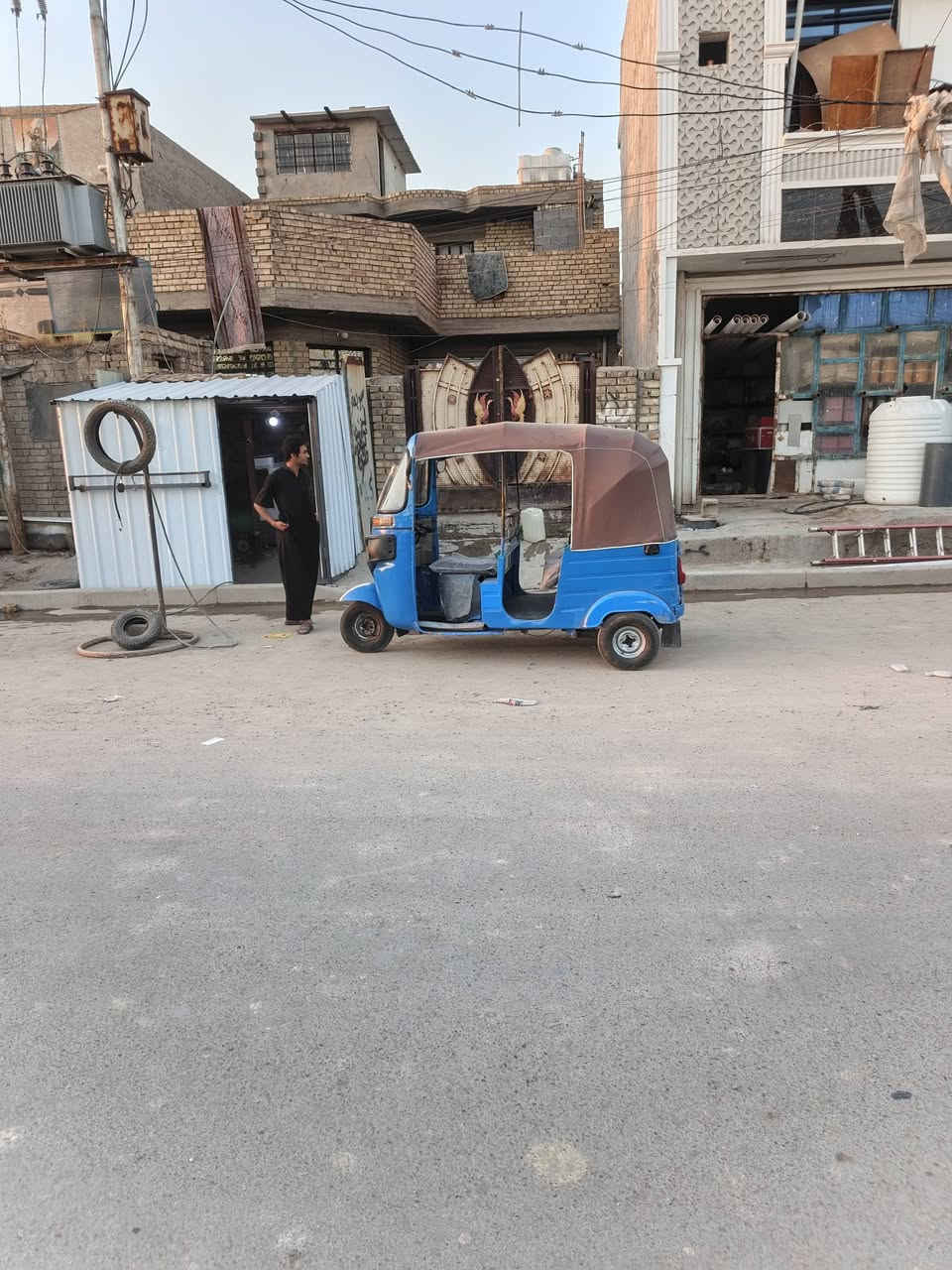 تكتك موديل 20شهر 12رقم وسنويه نكليزي تحويل ثاني يوم محرك فول نضافه تراي زيرو كلش حلوة نصبته حلوة شوف الفيديو وخبر واني خادم العنوان سبع قصور شارع المشروع السعر 5900بيه مجال قليل ***********
