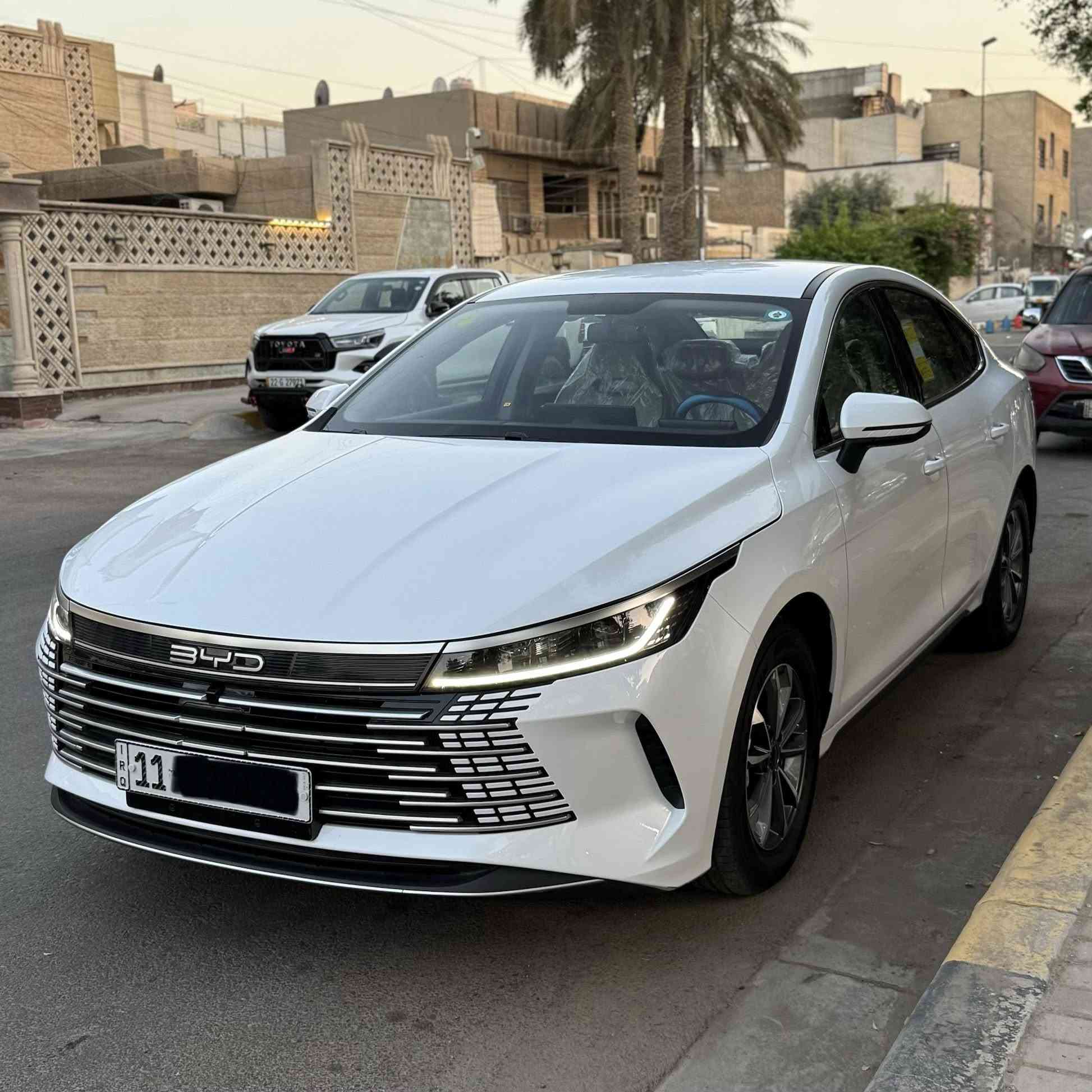 سلام عليكم
بي واي دي دستروير 2025 رقم بغداد
ماشيه 7000 الف الكلي 
غراضه كامله على وضع الشركة 
بيه  أرضيات و ترتيبات كامله 
مكفوله عده بارد بلصندوك و بلبنيد 
ب١٩٢٥٠ و بيه مجال للشراي 
للاستفسار اتصال فقط 
***********———-
