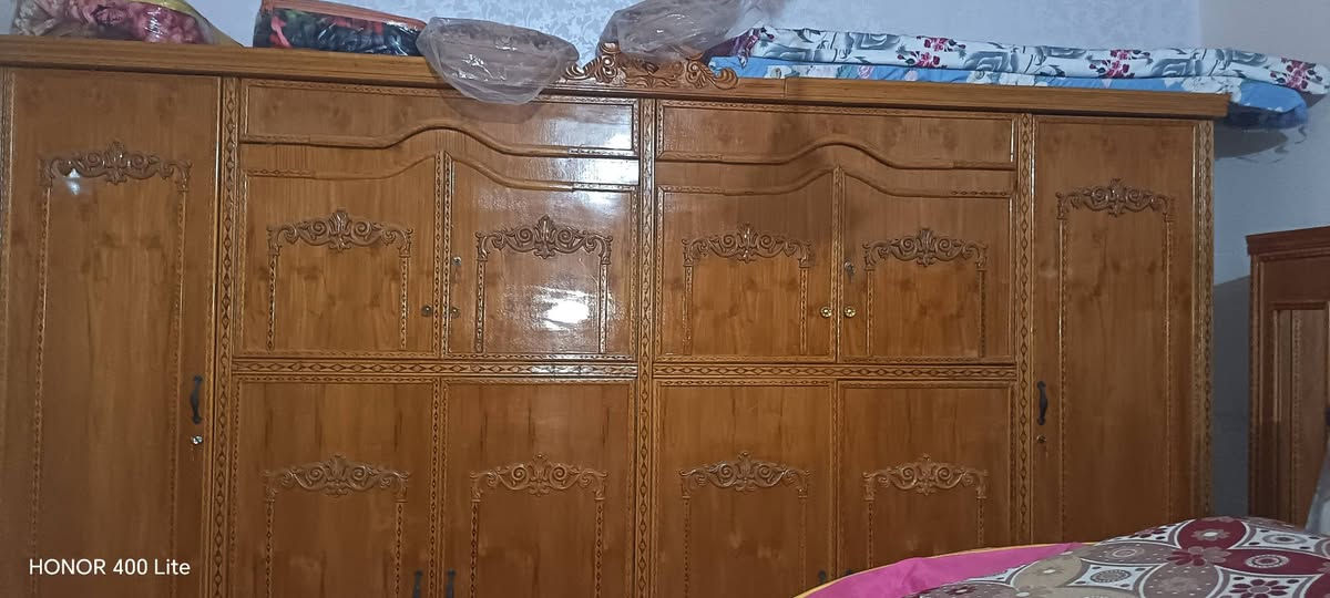 السلام عليكم غرفه اخشاب عراقي للبيع مستعمله 6 ابواب   استفسار  *********** مكاني كربلاء
