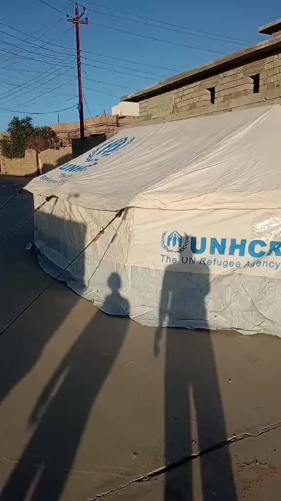 خيم جديد كاملة ما مستعمل الطول ستة والعرض اربعة والارتفاع تقريباً مترين وعشرين العنوان موصل جانب الايسر رقم الهاتف ***********
