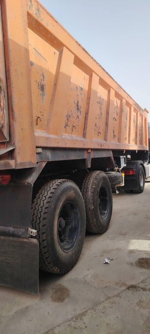 السلام عليكم عربانه ناصر احمد تخم تاير للبيع مكفوله مكان سماوه ***********
