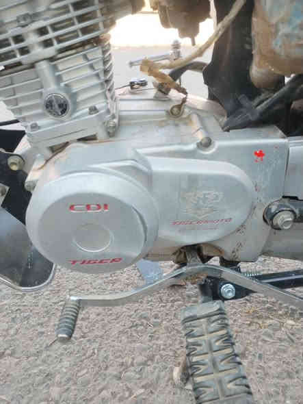 السلام عليكم ورحمة الله ماطور اربع كير موديل 20السعر 400وبي مجال هاذ رقمي ***********
