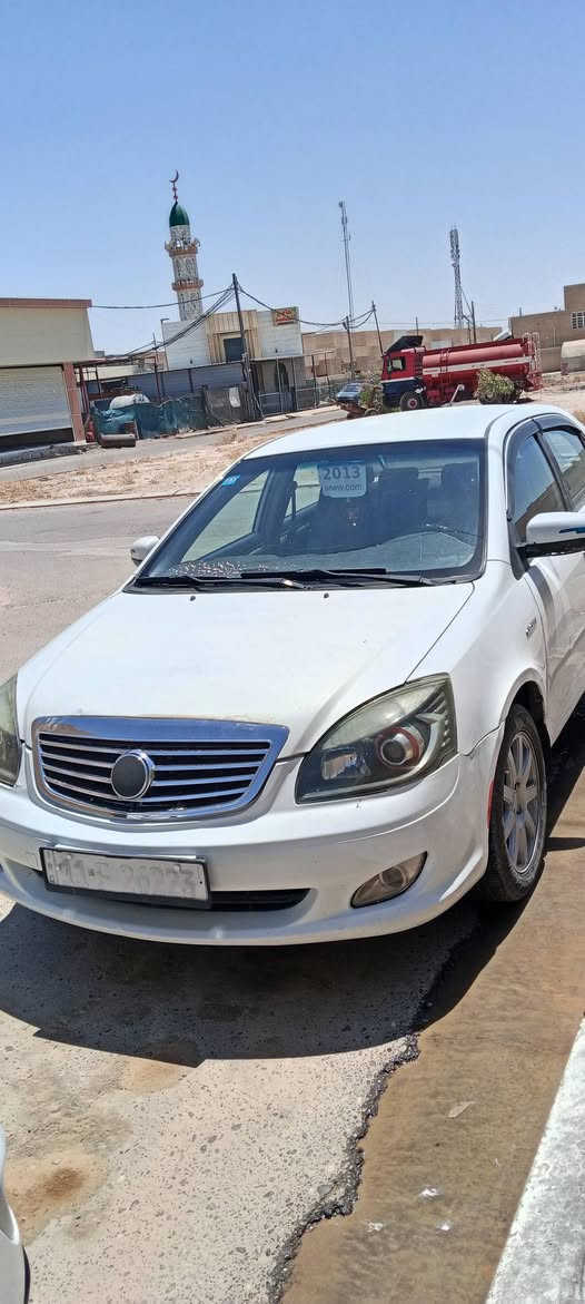 جيلي موبل 2013
بيها بس بل هلال صبغ شوية عندي سونار
سيارة جديدة 
تبريد ثلج 
محرك كير بشرط 
كير عادي 
رقم بغداد مشروع وطني 
السعر 49
مكاني تكريت ***********
