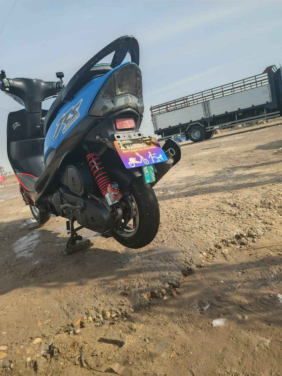 سلام عليكم ورحمة الله وبركاته
ماكس عدله للبيع ألعنون الدوانيه _ مهناويه ✨
مكينه خير من الله لا نتقيص لا تبخير لا دخان نكره سلف 
بيه فقط لاستيك ولف مبدل بسبب جانت متروكه 🍃
مفتوحه فقط لاستيك ولف والفيتر الفتحه موجود ✨درجه كهرباياته كله شغاله اشاير بك لايت كله شغاله 1/1
  كشن رياضي شيال رياضي 🔥 صالنصه اف ام رياضي ☪️ 
ويل كب رياضي  ☪️  دبل خلفي رياضي 🔥
دبلات اأماميه  رياضي 👍 قبق فلاوين رياضي ✨ خطرة دهن رياضي 🔥 زوج يدات رياضي +عنبار بريك رياضي 😫 دسك امامي وفچ رياضي 👍 مازده بك لايت خلفب نفطي  سعر ألدراجه 750 وبيه مجال 
للاستفسار مراسلة الصفحه او ***********
