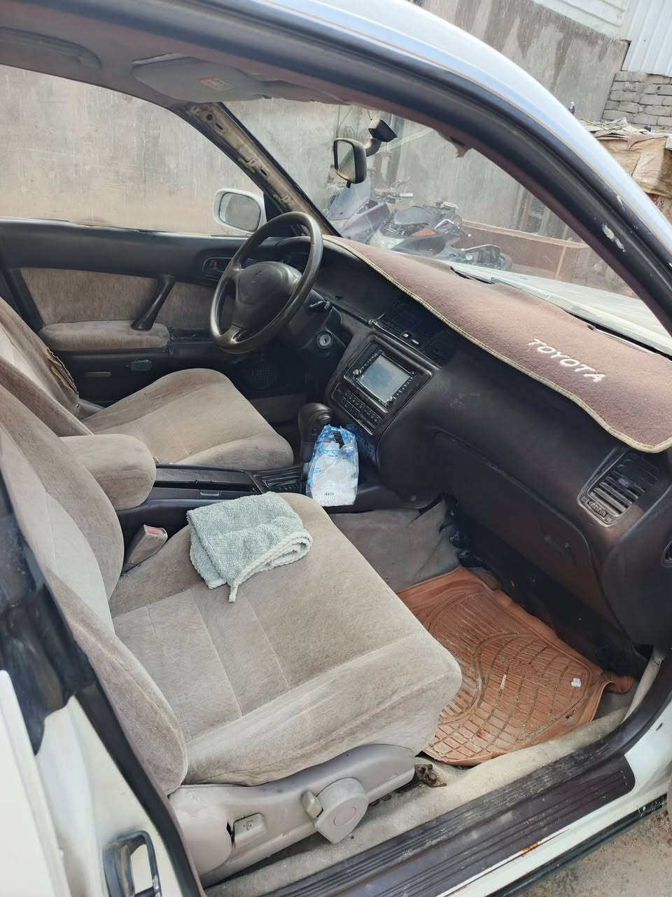 السلام عليكم بطه للبيع او مراوس موديل 91 كفاله من كص نقل مكينه ٢و ونص حداده 70% تبريد شغال سنوية منتهيه رقم واسط السعر 47العنوان قضاء المدينه رقم الهاتف***********
