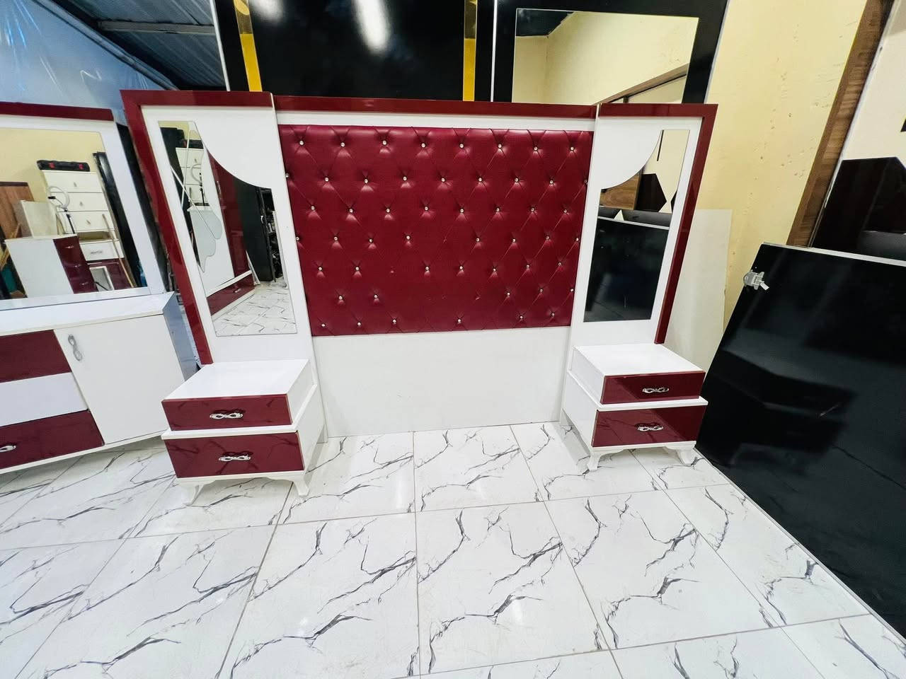 غرفة نوم مستعملة🇹🇷
 نضافة80 ٪💯
عدد القطع / 6
نضام / أسلايت 💢 550🔒
شد ونقل داخل بغداد مجاني🚛
يوجود توصيل محافضات


**إذا كنت صاحب هذا الإعلان وتريد حذفه لأي سبب، رجاءا أرسل رسالة إلى الدعم الفني**