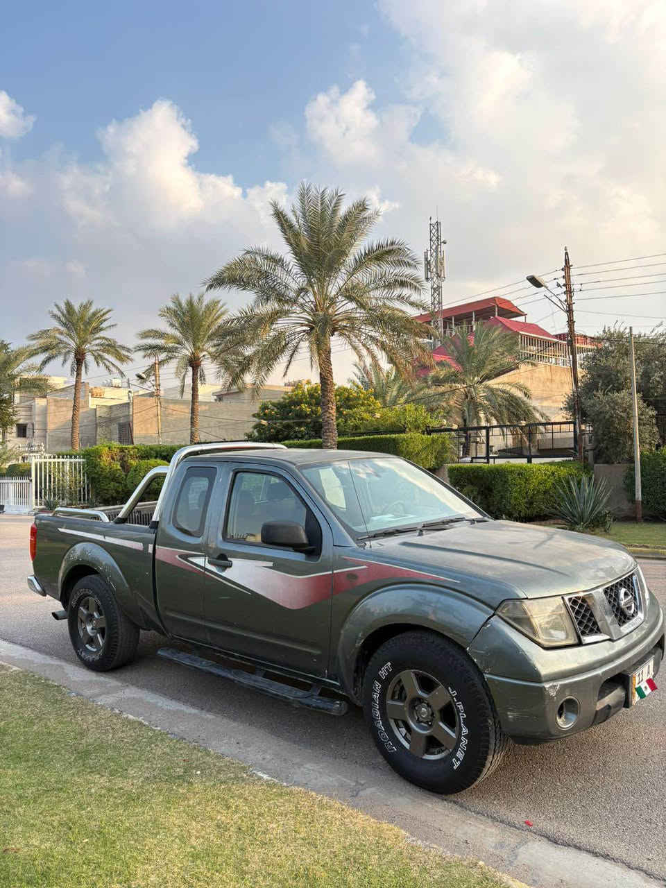 نيسان فرونتير 2008 مكينة V6 4.0  كير اوتماتيك رقم بغداد الجديد السيارة مصبوغة كلها سيارة جاهزة ومالبيت رايدها ب 80 ورقة  مكاني بغداد حي الجامعة  للاستفسار *********** بغداد, العراق
