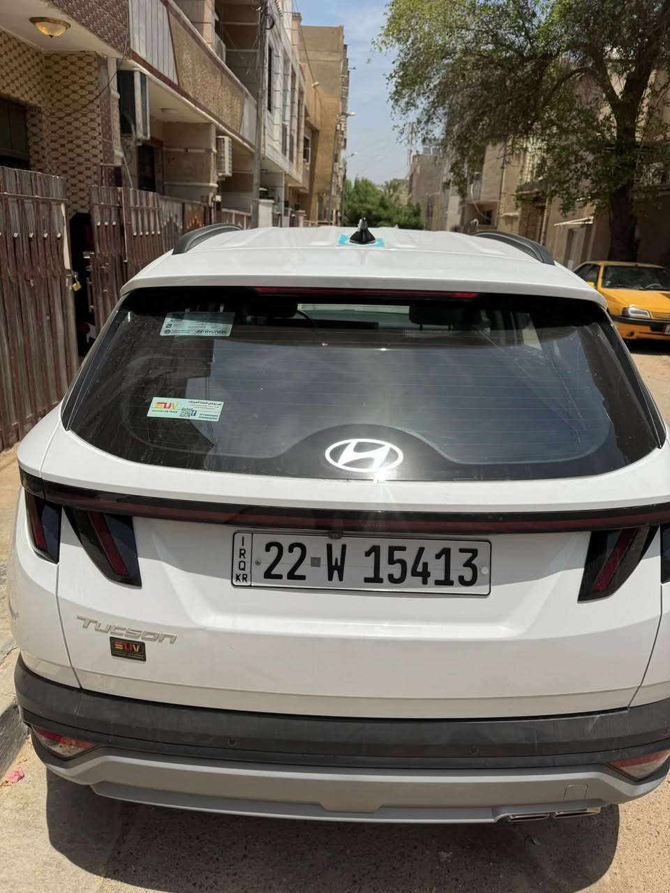للبيع Hyundai-Tucson-2025
اللون/ ابيض

سيارة رقم اربيل - ماشية 18 الف كيلومتر

وارد خليجي 

سيارة نظيفة جداً وبحالة ممتازة 

مواصفات / محرك اقتصادي وقوي 

شاشة حديثة متعددة الوظائف - كاميرا وحساسات

تشغيل بصمة وستارت - إضاءة LED كاملة

جنوط وكالة - مرايا كهربائية - تكييف ممتاز قطعتين
    
كراسي كهرباء

داخلية نظيفة جدا ومغلفة -ارضيات بعدهن بجيس

العنوان بغداد 

__________________________________________

السعر225 وبيها مجال

للتواصل :***********
