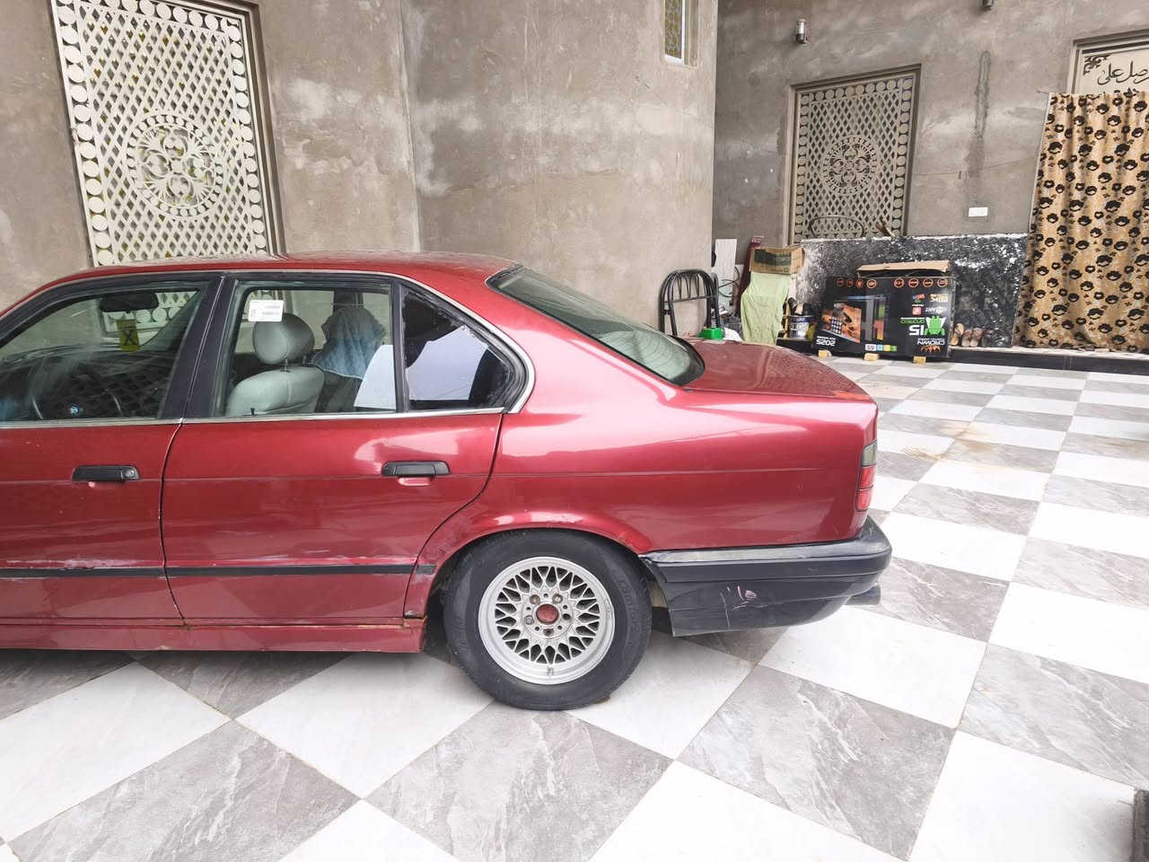 BMW بيع مستعجل
السعر 58 وبيه مجال
موديل 1991
525 اصل
رقم جديد 
 سياره نضيفه  
محرك كير كفاله 
كشنات كهربائي 
عنوان بصره شط العرب 
***********
ترهم مراوس
