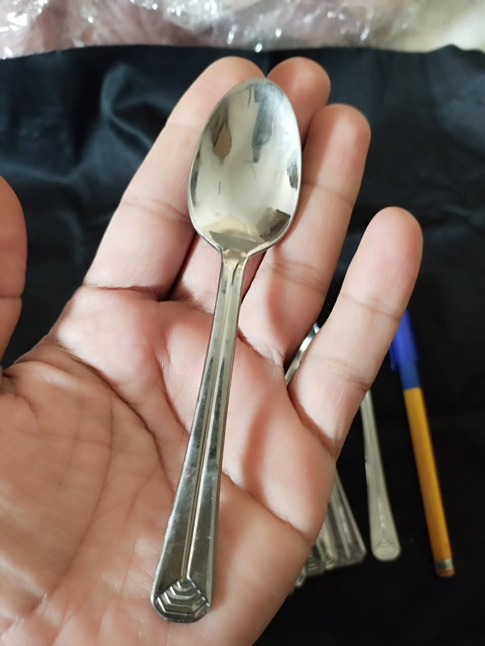 ملاعق كوب الوزن الثقيل يعني وسط ازغر من ملاعق الطعام عددهن 10الوزن الثقيل على اول تم 2500


**إذا كنت صاحب هذا الإعلان وتريد حذفه لأي سبب، رجاءا أرسل رسالة إلى الدعم الفني**