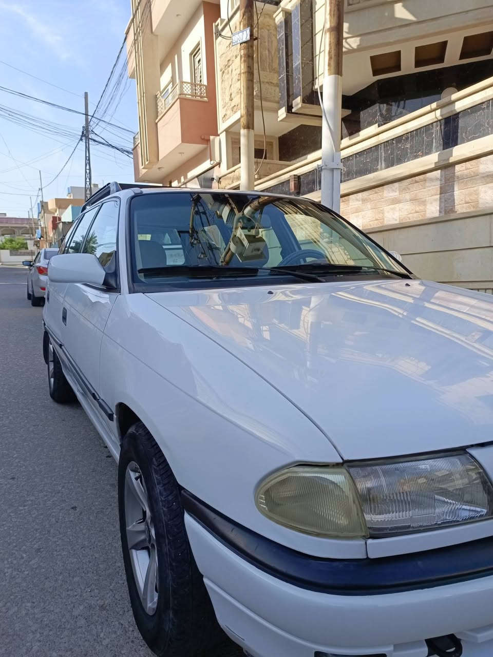 🛑استرا استيشن موديل{1993}
🛑محرك شرط 👌 حجم 16
🛑كير توماتيك بي تاخيرة خفيفة بل بك✅
🛑استيرن بور💯
🛑الكشر الخارجي نضيف ما بيها  صبغ..✅
🛑ما عدة دواير ودوسات..🤏
🛑ما بيها غيسان 💯
🛑طخم تايرات اخو الجديد 👍
🛑وايرمنيا كلها شغالة ✅
🛑تدفئة شغالة✅
🛑دشبول نضيف✅
🛑كشنات مغلفة جديد ✅
🛑وبطاين البواب مغلفة ✅
🛑طخم سماعات ✅
🛑شاشة بلوتوث +كاميرة✅
🛑قفل مركزي 💯
🛑بيها كاربون بانزين....
🛑السعر 61وبها مجال....
🛑{العنوان موصل مشيرفة الاولة}
🛑للتواصل..***********
