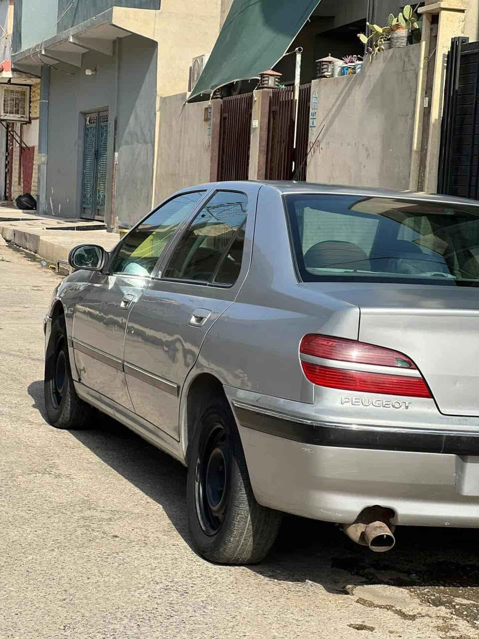 بيجو للبيع حجم 406سياره جاهزه من كلشي طخم تايه  سياره جاهزه من كلشي بدون اي ضرر  مكينه وكير شرط بيه اثر تقحيل السعر (50) للتواصل عبر 
***********
