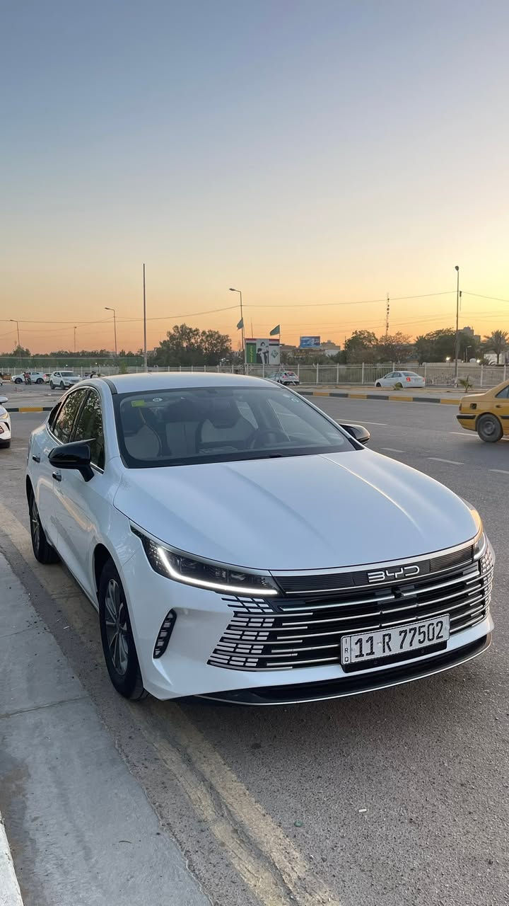 BYD  دستروير 
ماشيه 3 الاف كفاله عامه
بغداد - شعله - ***********
