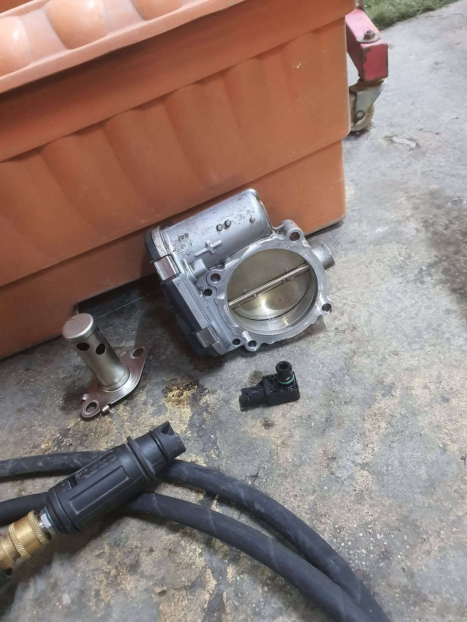 دورنكو2021
تبديل براد دهن ضمان سنة كاملة مع ادامة كاملة للمحرك مع تبديل ماطور بوابة تبريد مع تنظيف كافة أجزاء المحرك 💯
مركزGT الصليخ مجاور النادي ***********
