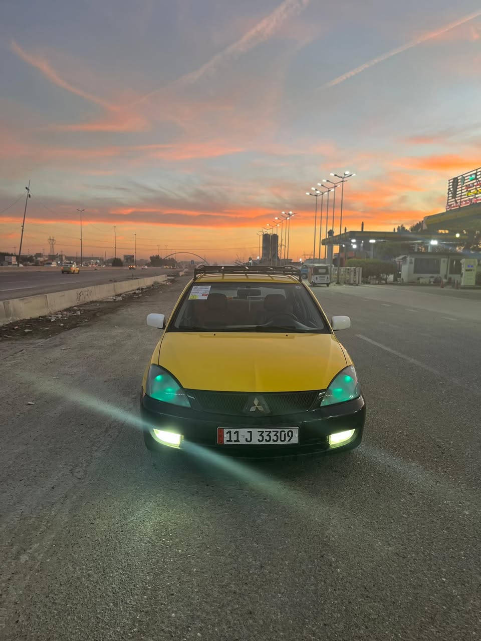 سلام عليكم للبيع لانسر 2011 بسمي شخصيان ماشيه 90 سياره جاهزه للخير بدون نواقص بيها صبغ حزام جماليه كلها شغاله سياره صدر جديد تايرات جدد كير مكينه نضيفات سعر 72. وبيها مجال رقم الهاتف ***********
