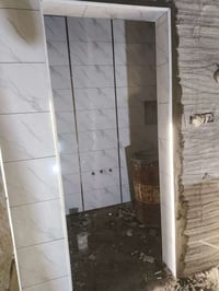 صفاف سيراميك جدار ارضي متفرغ حاليا شغل نضيف التواصل 07517474485