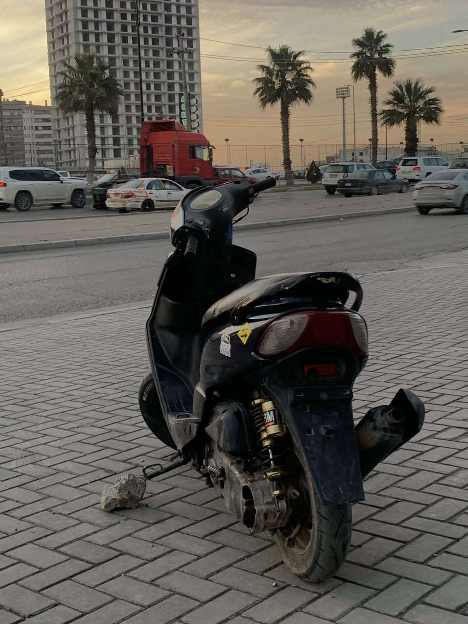 اسلام عليكم
دراجة ماكس قجمة للبيع
دراجة نضيفه من كل النواحي كفرات ومحرك 
ونكره سلف وهندر وصالنصه رياضي
سعرها مناسب 350 وبيها مجال للشراي
واتساب:***********
رقم مبايل***********
