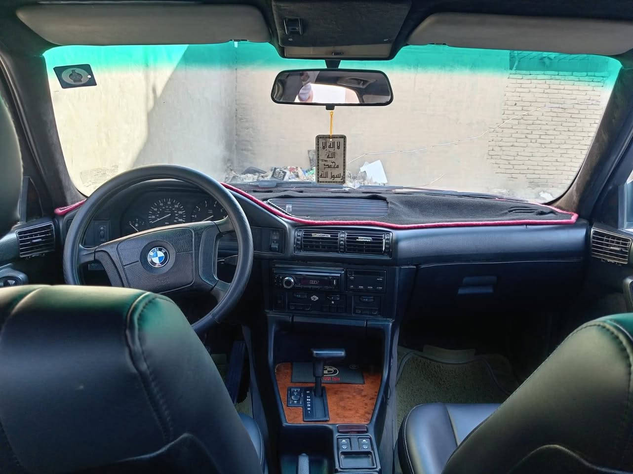 السلام عليكم بي ام ٥٢٠ محرك ٥٢٥ مفتوح تبريد كير اوتو رقم صلاح الدين تحويل من الشرعي مباشر موديل ١٩٩٠ تخم تاير صدرين نضاف محرك كير شرط هزةجديدة مكان السيارة سامراء رقم الهاتف *********** السعر ٤٦ بيها مجال
