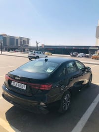 كيا فورتي موديل ٢٤ محرك ٢٠٠٠ دوش سياره ماشيه ٢٨ حادث باب وجاملغ مبدل ب...