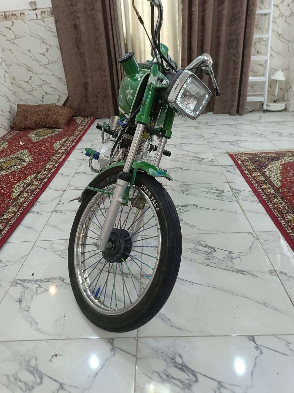 سيت رياضي للبيع
سيت يجي 8 قطع تانكي صفاحيات صينيه زنجيل وشيال صالنصه فافونه ستيرن واذان الايت وراصطه مال تعليك وچاملغ امامي سيت مستعمل قليل بسعر مناسب للستفسار الرقم ‏‪***********‬‏
