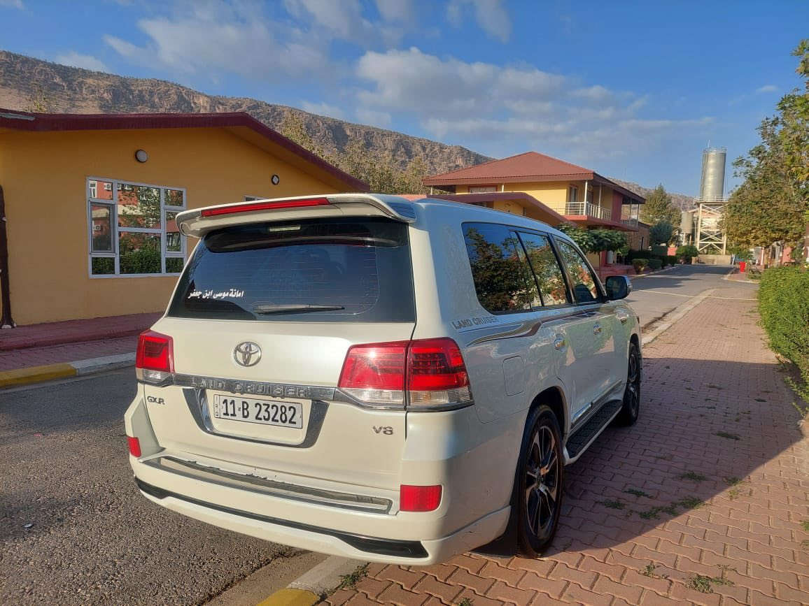 سلام عليكم اخوان لاندكروز ٢٠١٣ محدثه ٢٠٢١ السيارة بسمي مصبوغه صبغ عام مكفول من الشاصي ومن الحداديه ومن المحرك السيارة بريميه وخير من الله السيارة السعر بلاش بلاش 
(٢٦٠ورقه ) مكان كربلا *********** ( ***********)
