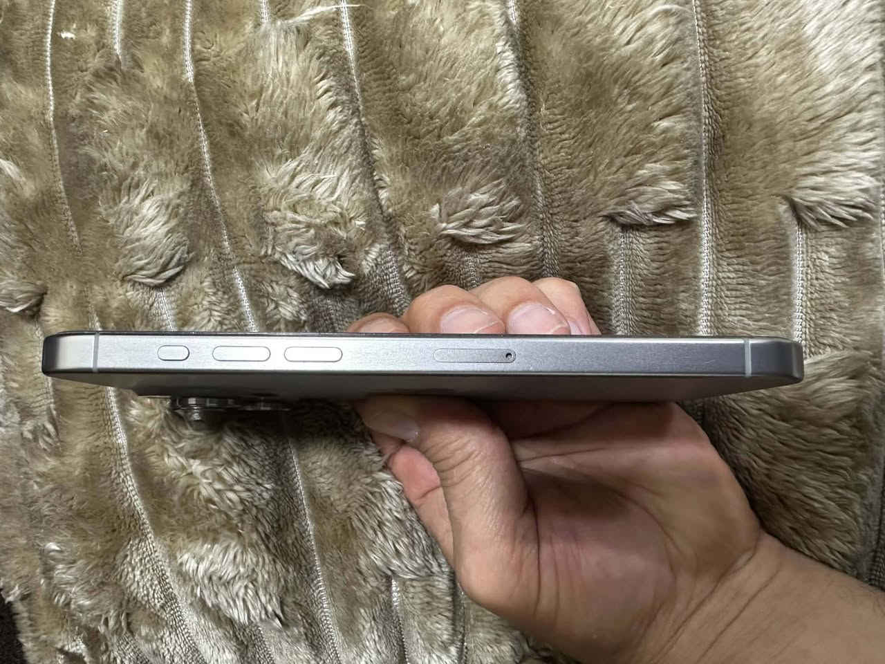 ايفون 15 برو ماكس
للبيع فقط اعتذر عن المراوس
جهاز لوك ولاشخطة وضع شركة بشرط .

 كفر حماية  .حماية عدسات . حماية شاشة . جهاز مامتعوب  تصفح فقط

حصر هوا ضد الماي بشرط .

ذاكرة 256

بطارية 85

تك سيم +شريحة الكترونية

ملحقات كامل كارتون مطابق + كيبل شحن شركة

السعر مليون وخمسين الف وبي مجال بسيط للطيبين

*********** واتس
