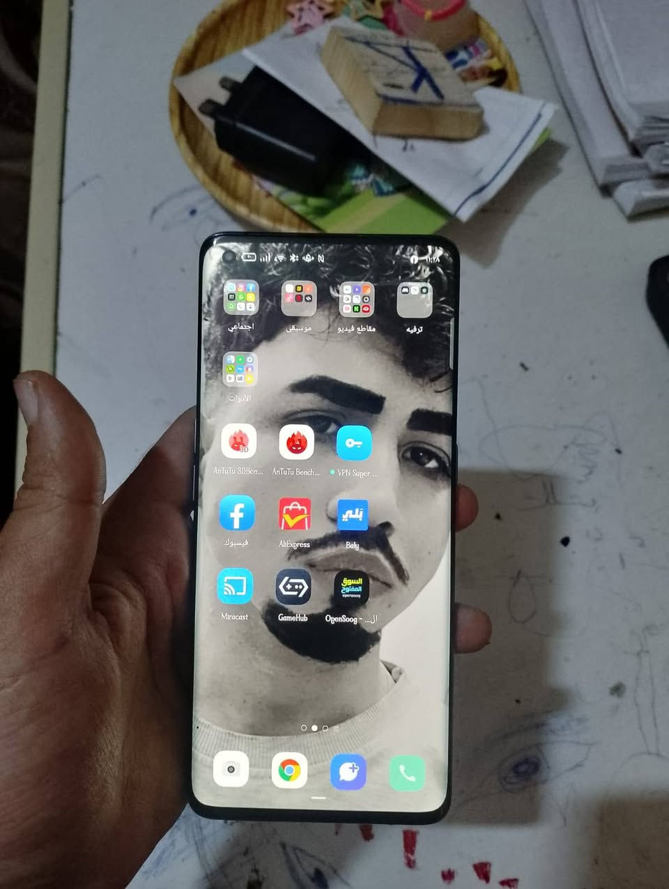 سلام عليكم خوان عندي جهاز OPPO Find X2 Pro موصفاته معروفه شاشته 120 هرتز ذاكرته 512 جهاز خفشاري بمعنه الكلمة من تصوير من كلشي تصوير 60X جهاز فد شي مراوسه أو بيع 225 الف مكاني بل بصرة حيانية رقمي *********** بس وتساب
