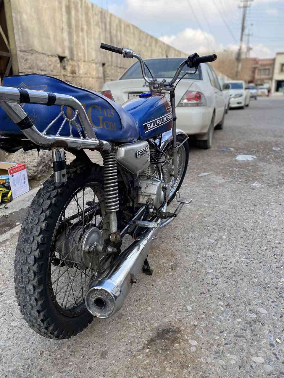 للبيع متور . تايكر محرك طلقة أوراق منفيس موجود سعر 175 الف فية مجال رقم *********** فية واتساب
