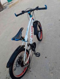 🚲 دراجة ALL-LAITH للبيع – نظيفة وجاهزة الدراجة مرتبة ونظيفة، التواير ب...