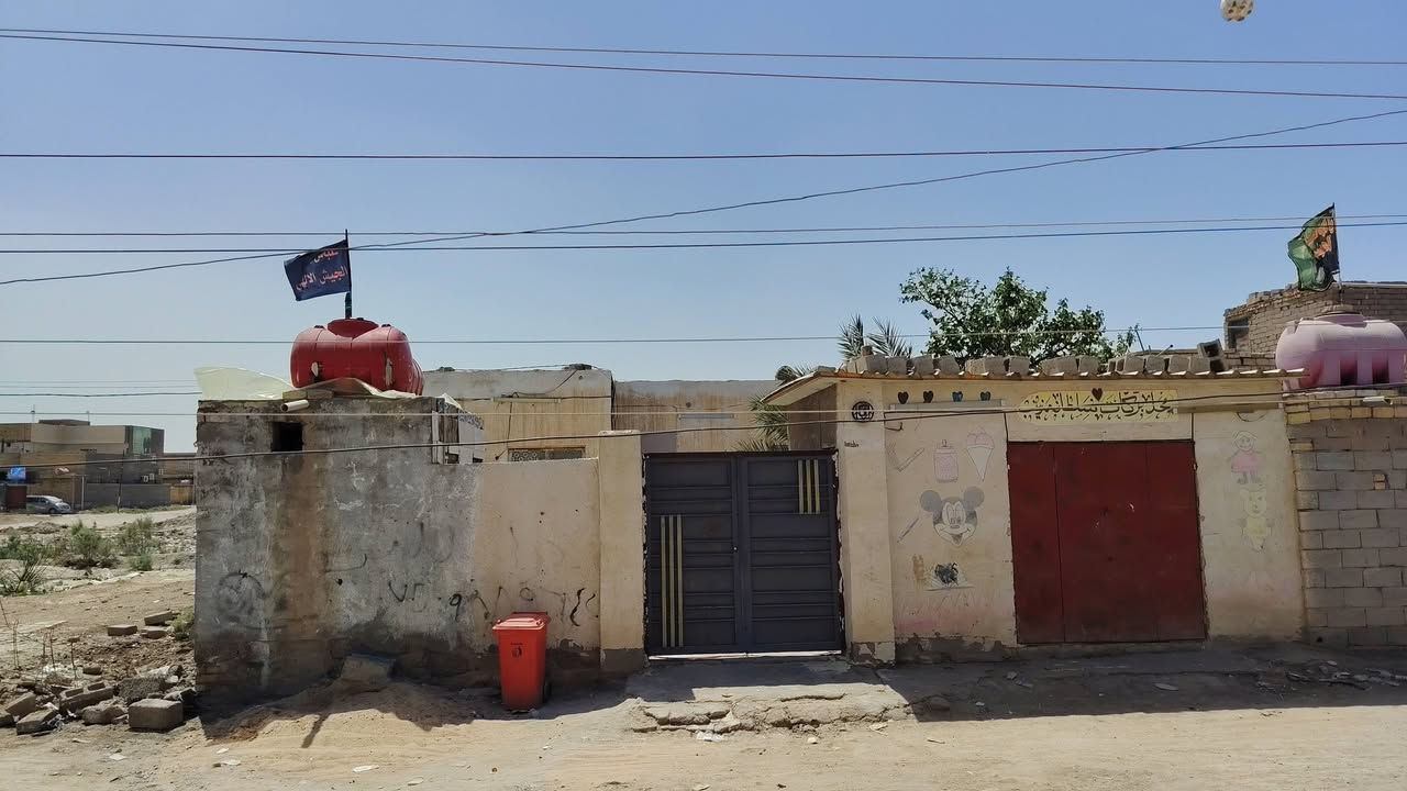 بيت للبيع زراعي متكون من غرفتين وصاله ومطبخ 
الشراي يتصل على هذا الرقم أو يجي خاص ***********
