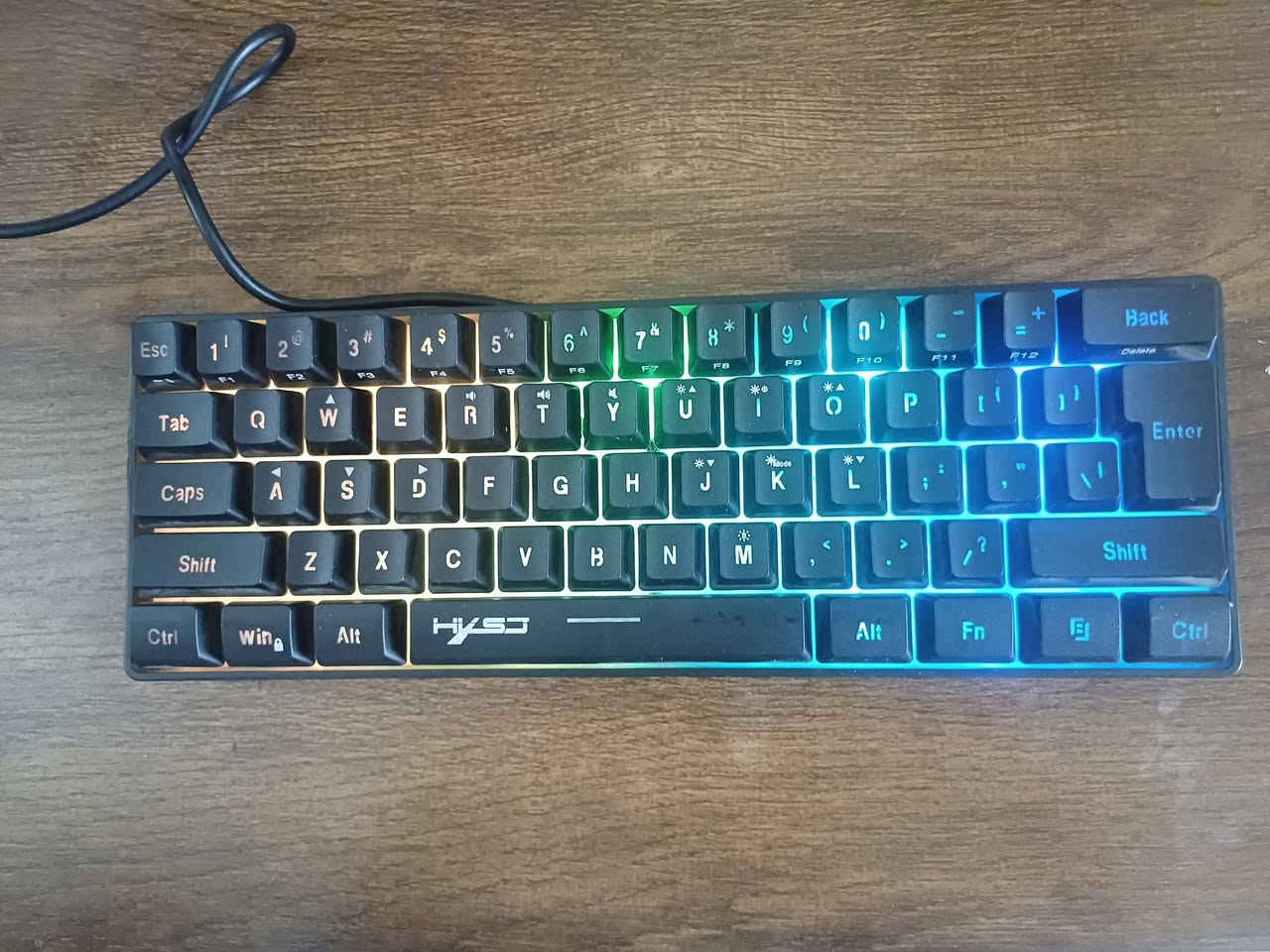 سلام عليكم عدنه هذني الدركسون و الكيبوردات للبيع نضافه 90% ويه الدركسون قرص هديه. مكاني بغداد السيديه حي العلام قرب جامع علي السجاد اتصلو على هاذه الرقم *********** واتساب
