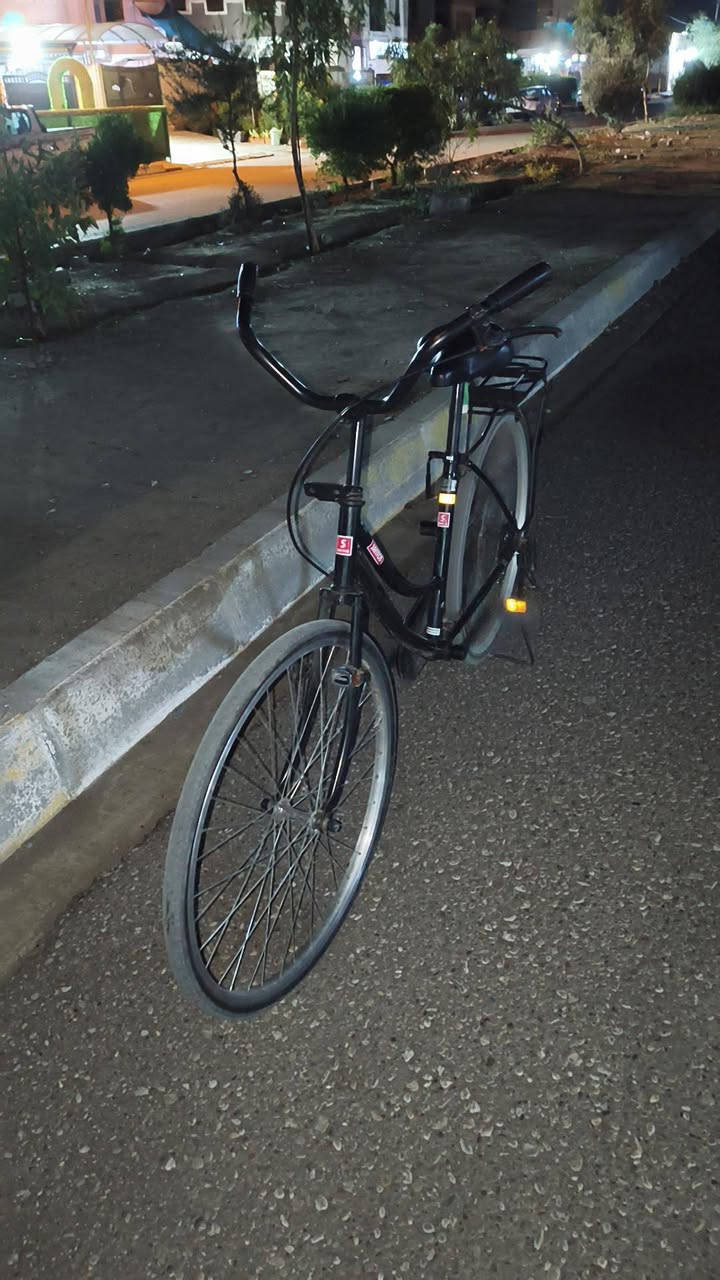 للبيع سعر ١٣٠ بي مجال رقم مبايل*********** مكان واسطي موديل ٢٠٢١
